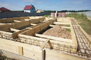 Строительство домов: от фундамента до крыши